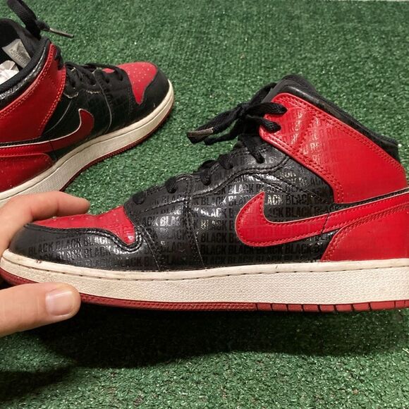 Nike Air Jordan 1 Mid Bred boys size 6.5Y (OKPM-06-005) - Picture 5 of 12